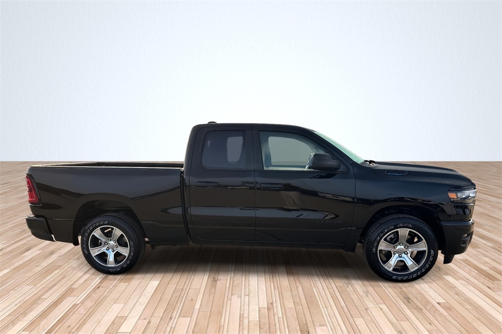 2025 Ram 1500 Tradesman photo 4