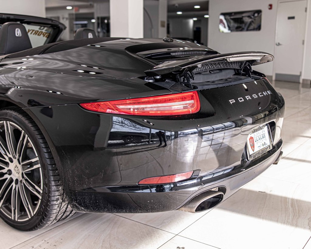 2016 PORSCHE 911 - Image 15