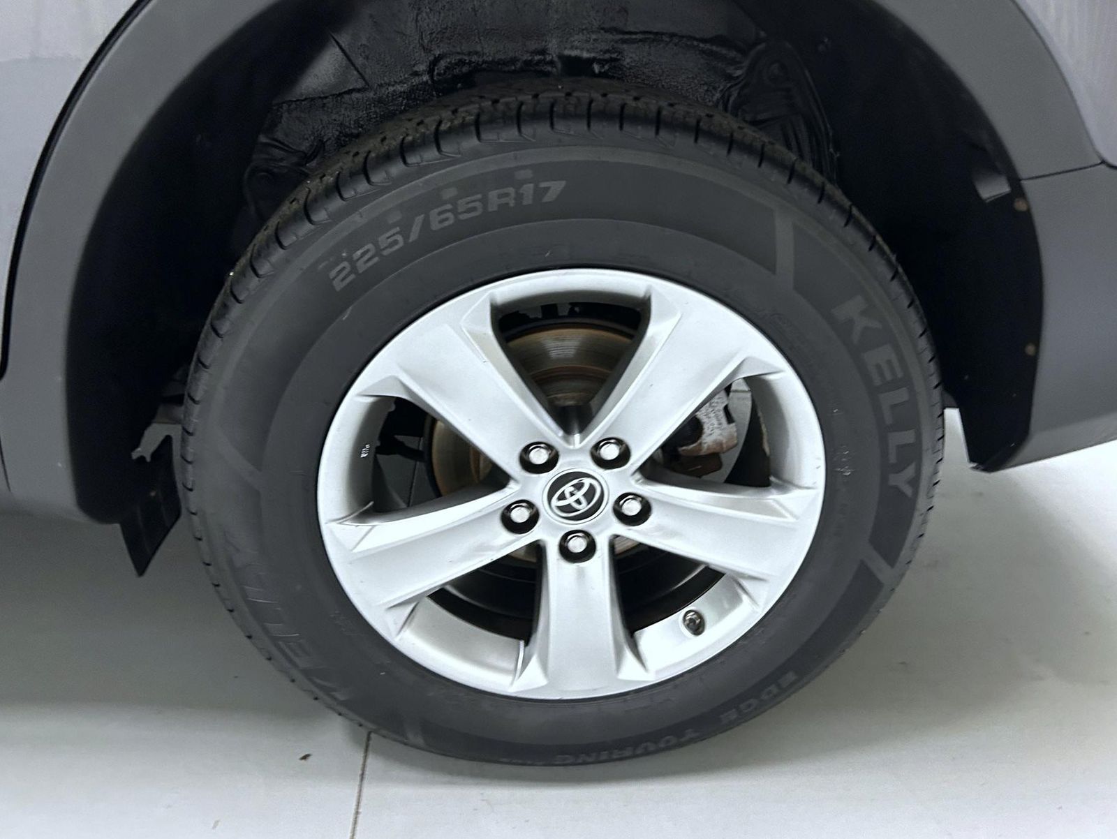 2015 Toyota RAV4 XLE photo 22