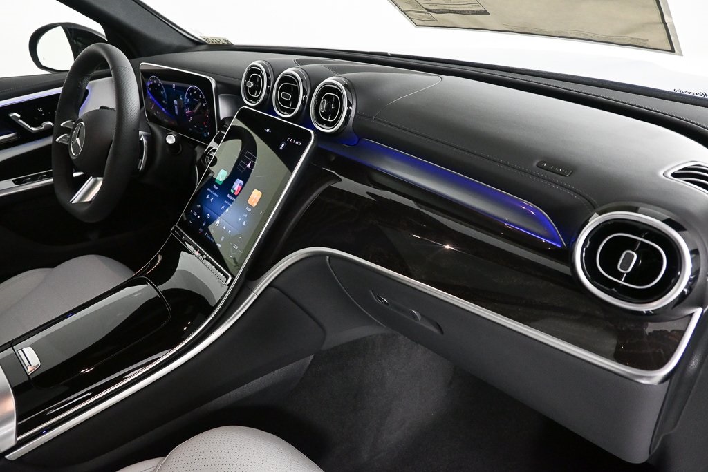 2026 Mercedes Benz GLC 300 photo 17
