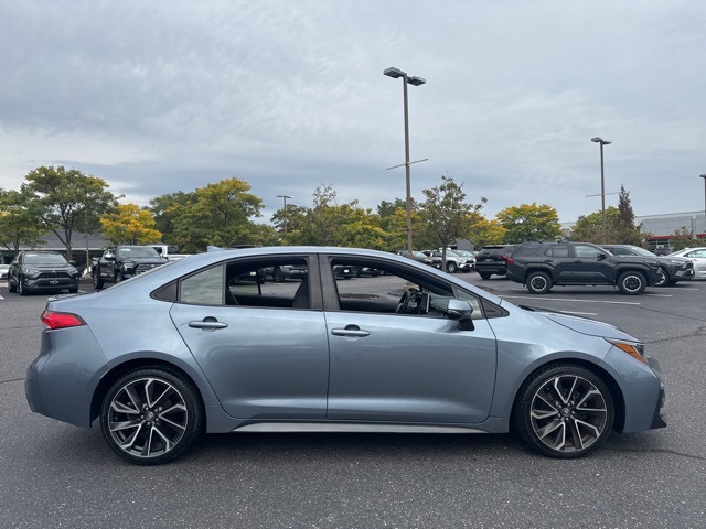 2021 Toyota Corolla SE photo 2