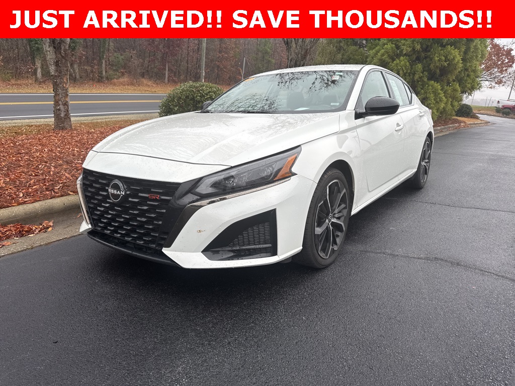 2024 Nissan Altima SR