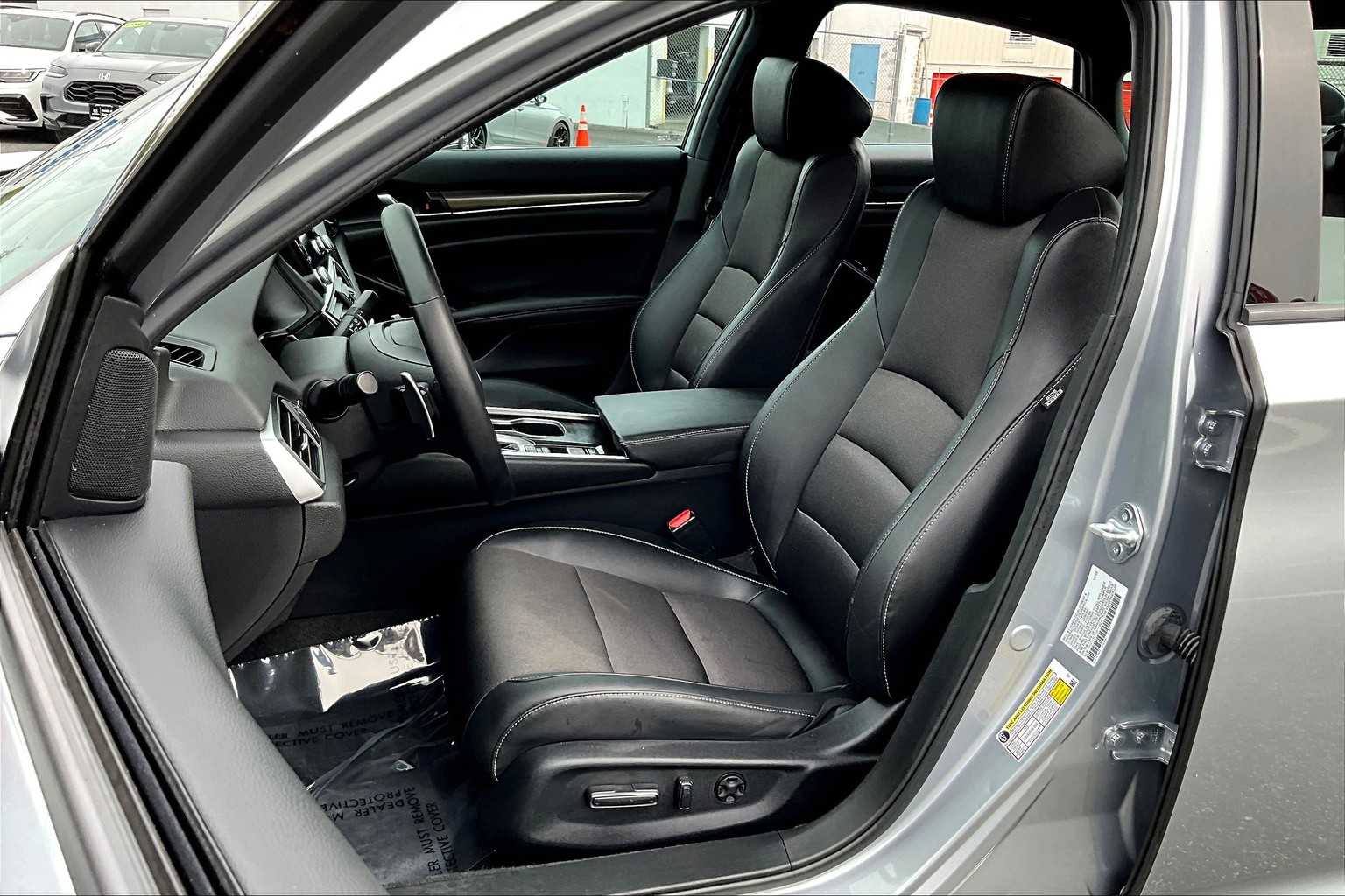 2022 Honda Accord Sport photo 7