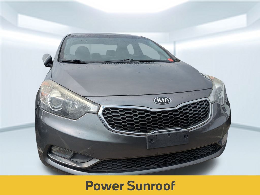2016 Kia Forte EX photo 2