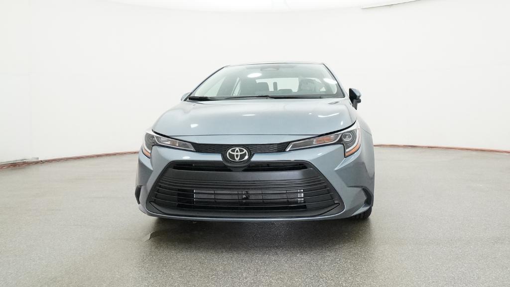 2026 Toyota Corolla LE photo 3