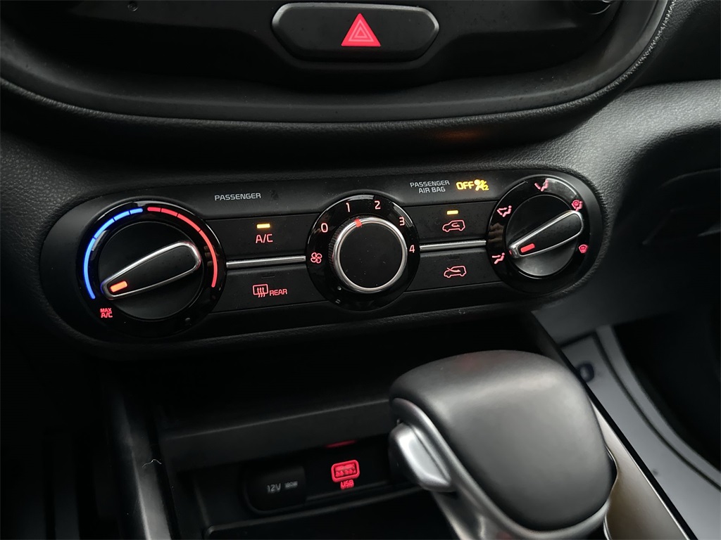 2020 Kia Soul GT-Line photo 18