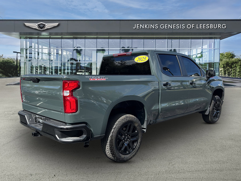 2025 Chevrolet Silverado 1500 LT Trail Boss photo 4