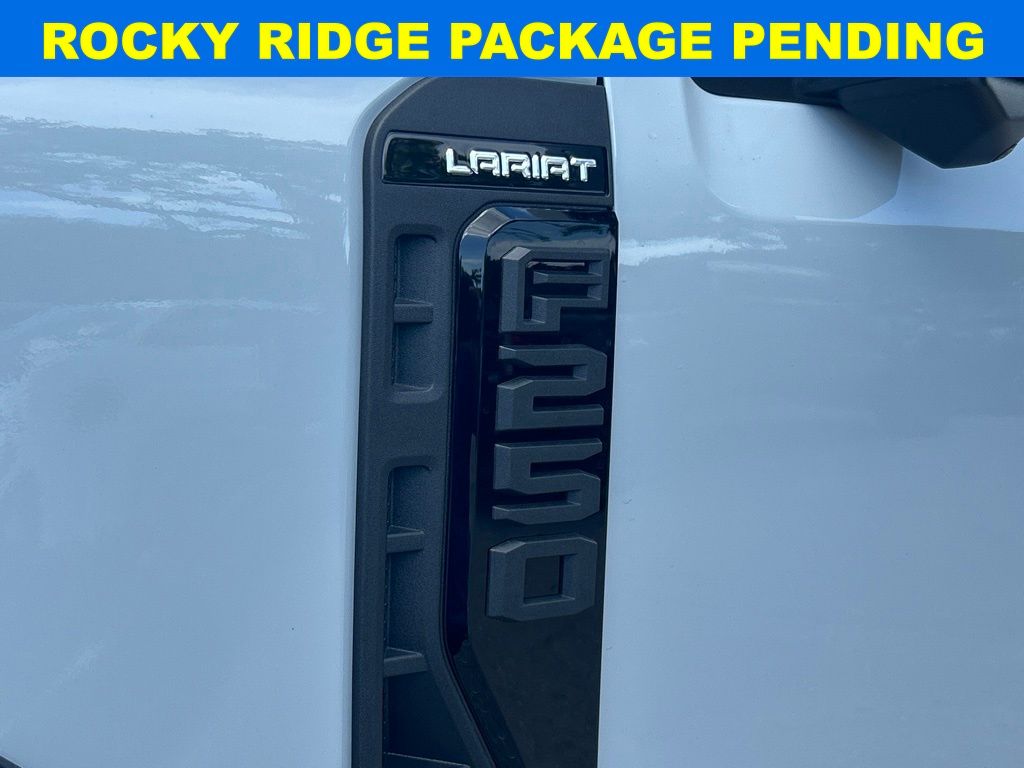 2025 Ford F-250 photo 17