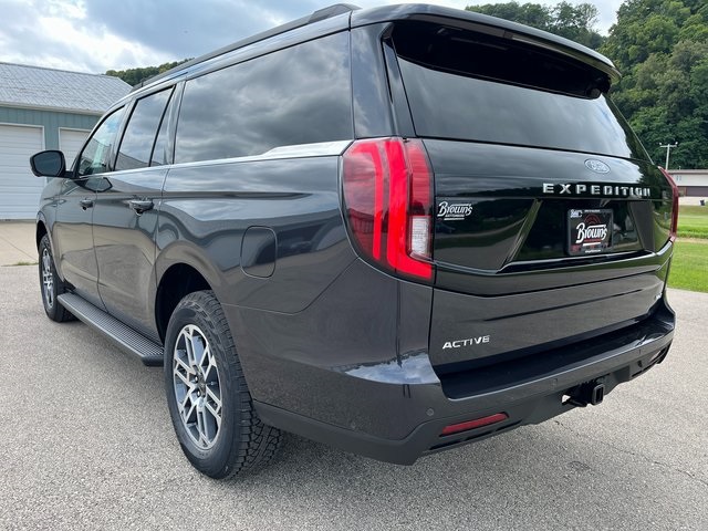 2025 Ford Expedition MAX photo 8