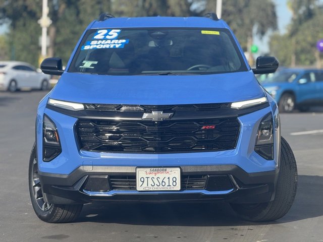 2025 Chevrolet Equinox RS photo 2