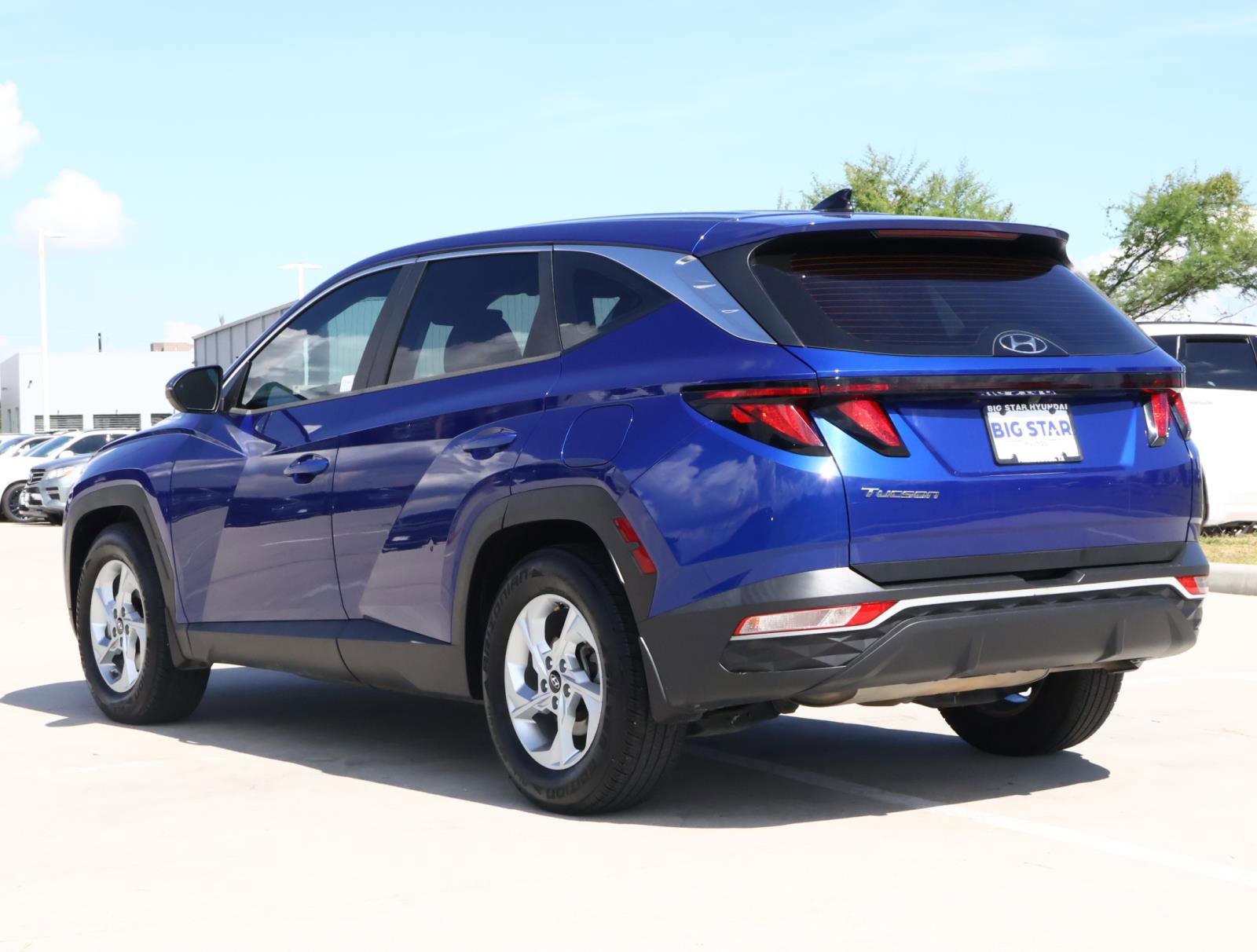 2022 Hyundai Tucson SE photo 2