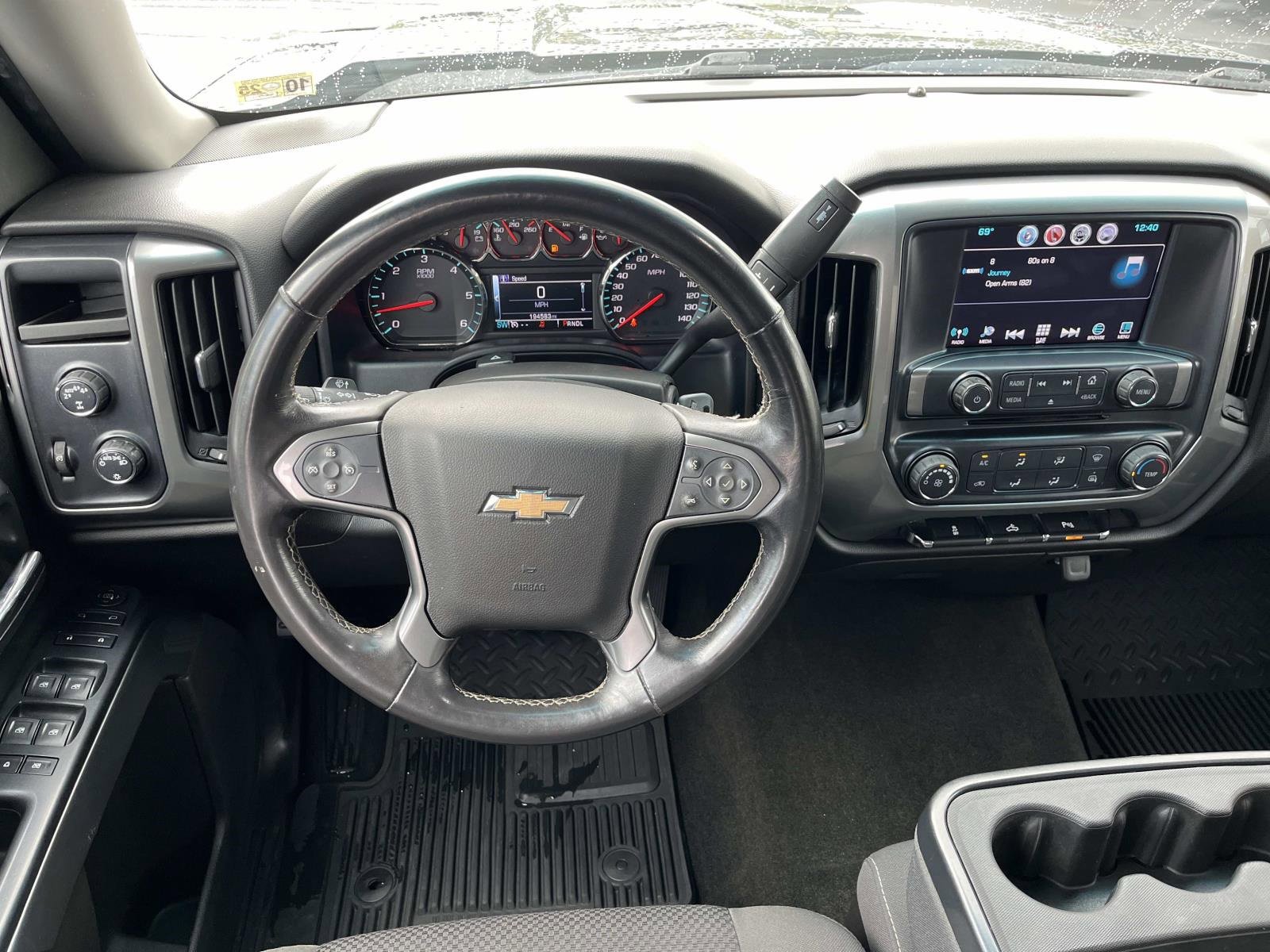 2017 Chevrolet Silverado 1500 LT photo 11