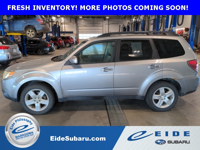 2009 Subaru Forester X Premium photo 3