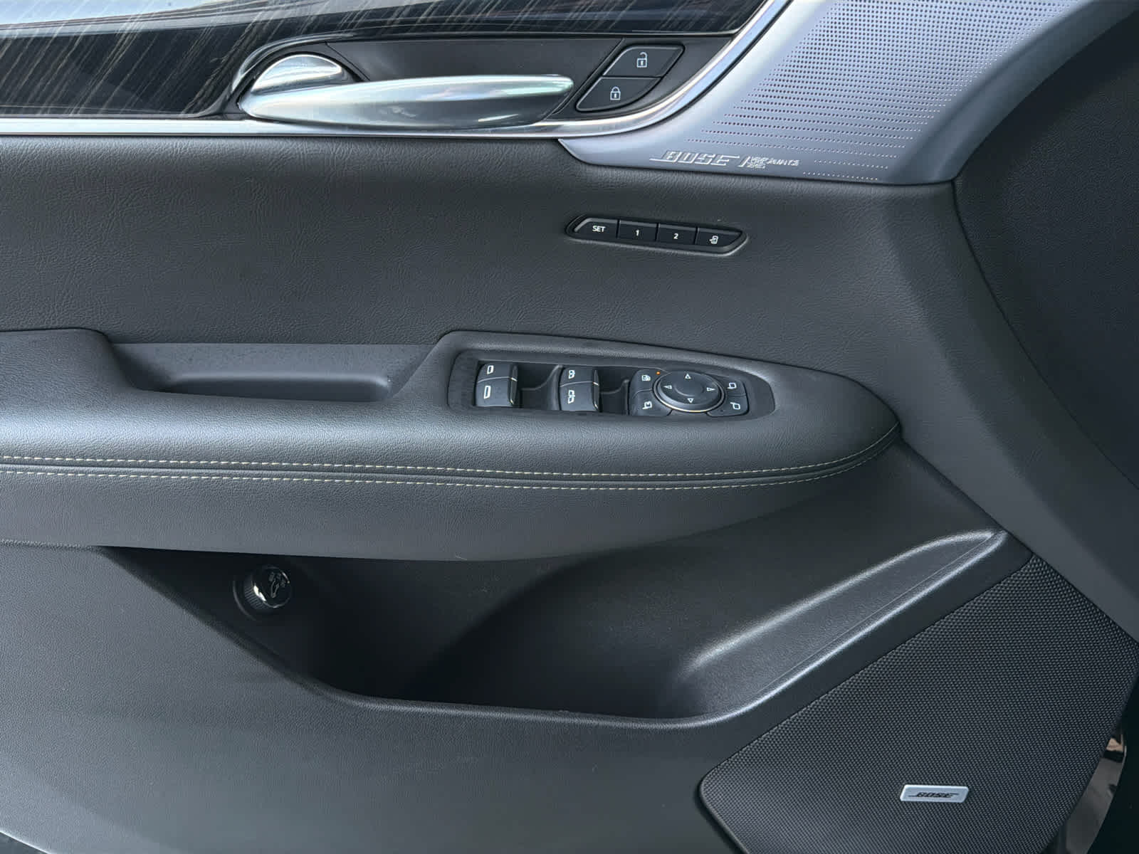 2025 Cadillac XT6 Premium Luxury photo 21