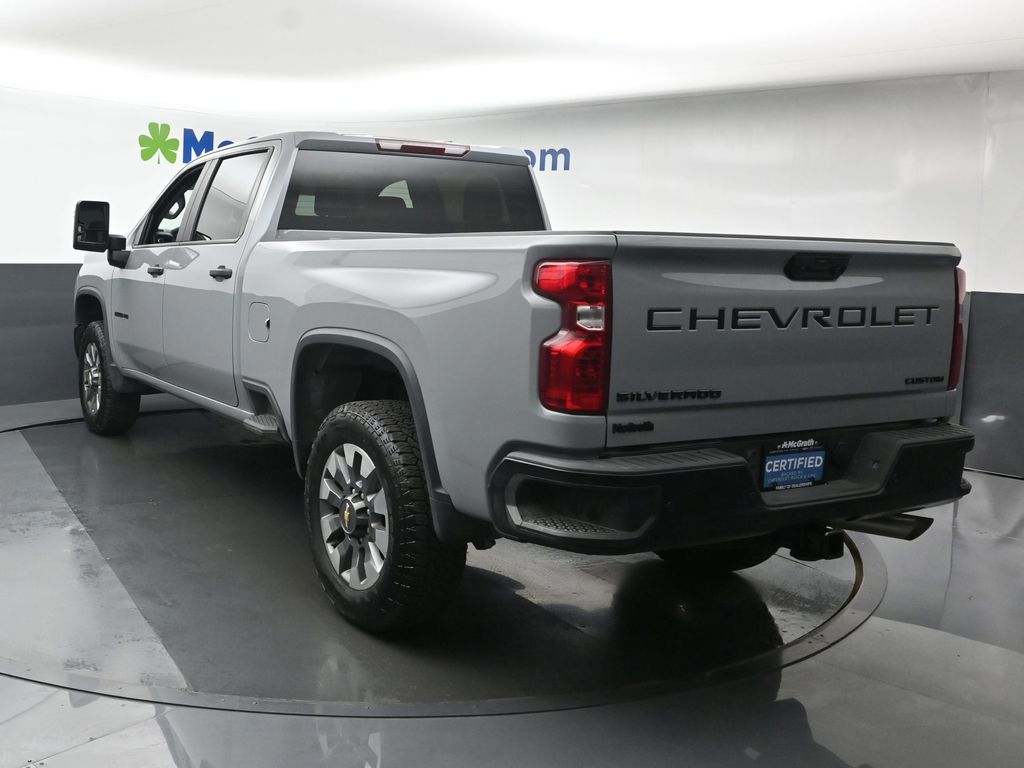 2024 Chevrolet Silverado 2500HD Custom photo 17