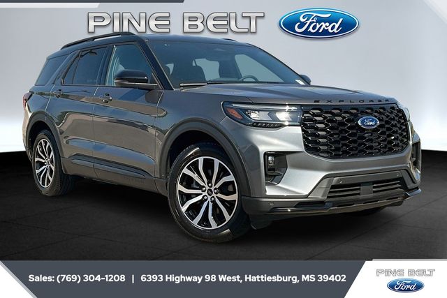 2025 Ford Explorer ST-LINE's photo