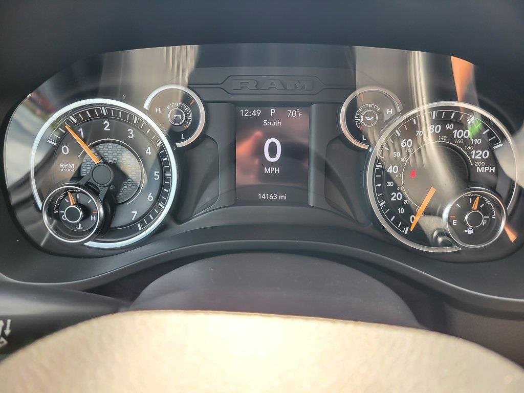 2022 RAM 1500 - Image 12