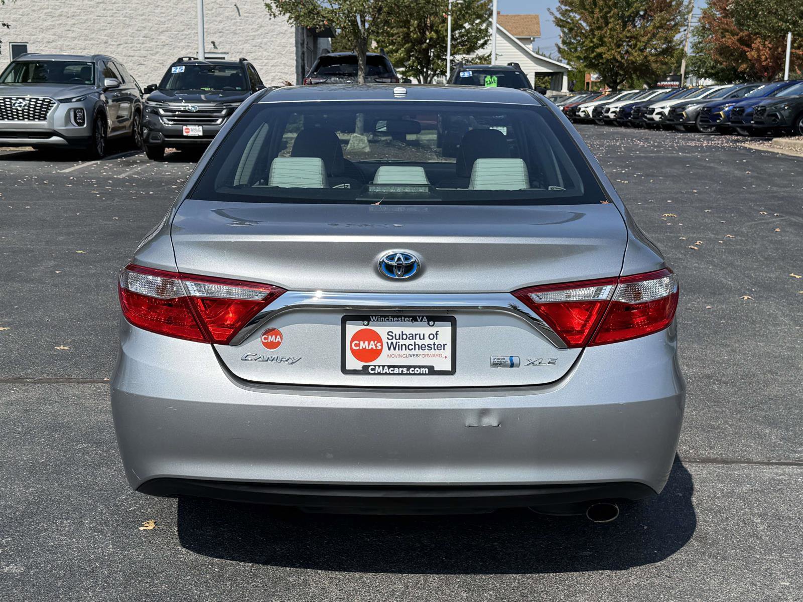 2017 Toyota Camry XLE photo 3