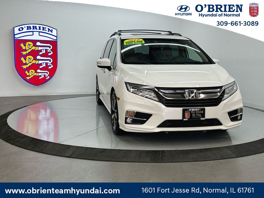 2019 Honda Odyssey Elite's photo