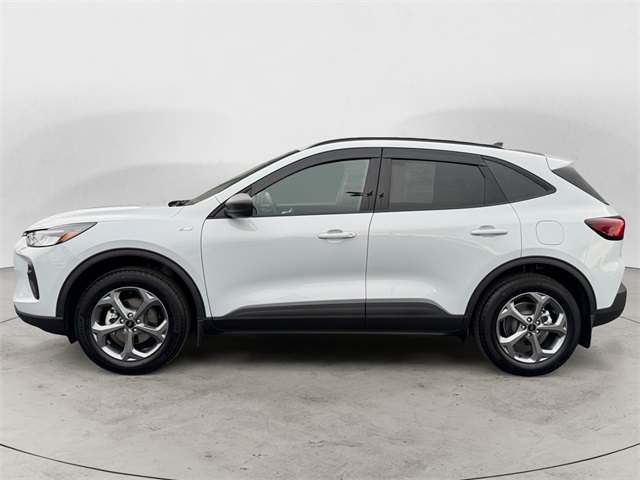 2025 Ford Escape ST-Line photo 4