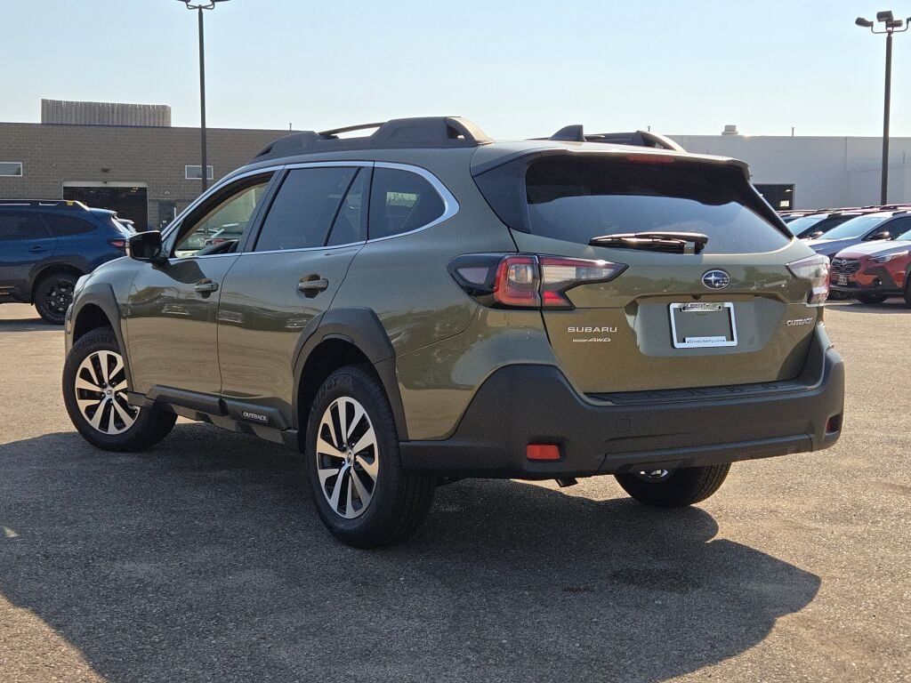 2025 Subaru Outback Premium photo 7