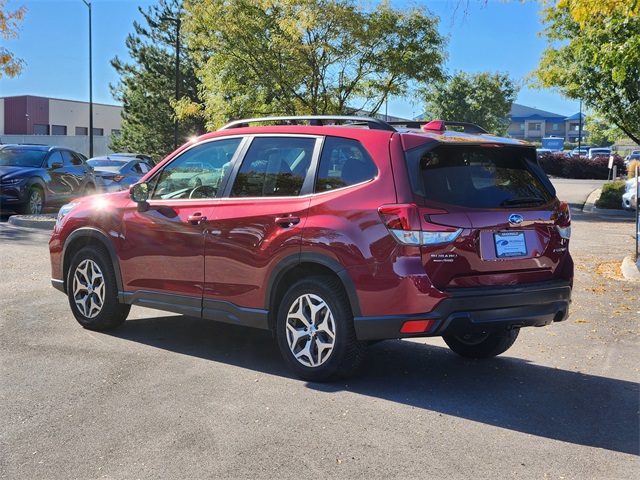 2020 Subaru Forester Premium photo 3