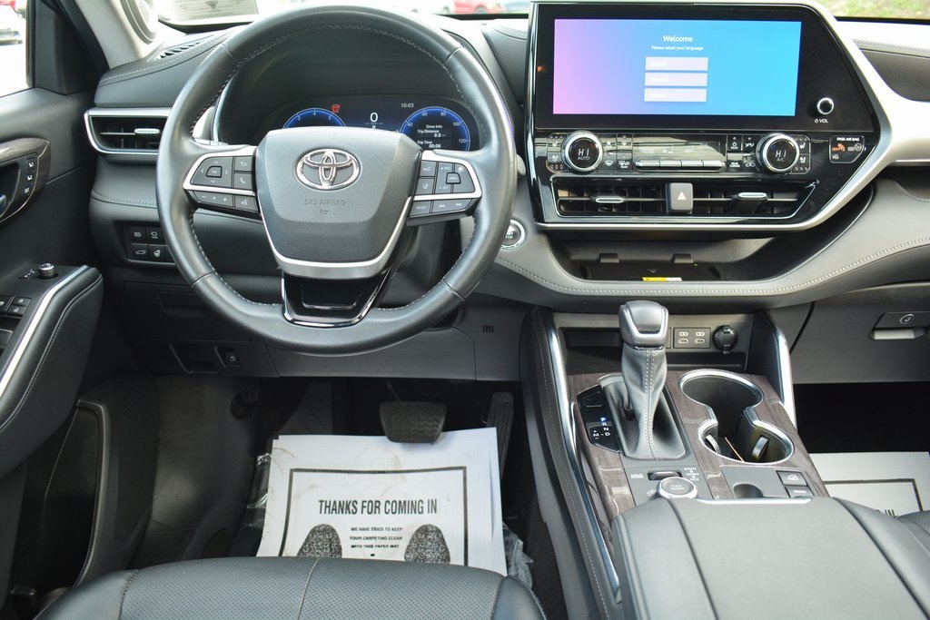 2023 Toyota Highlander Limited Platinum XLE XSE photo 2