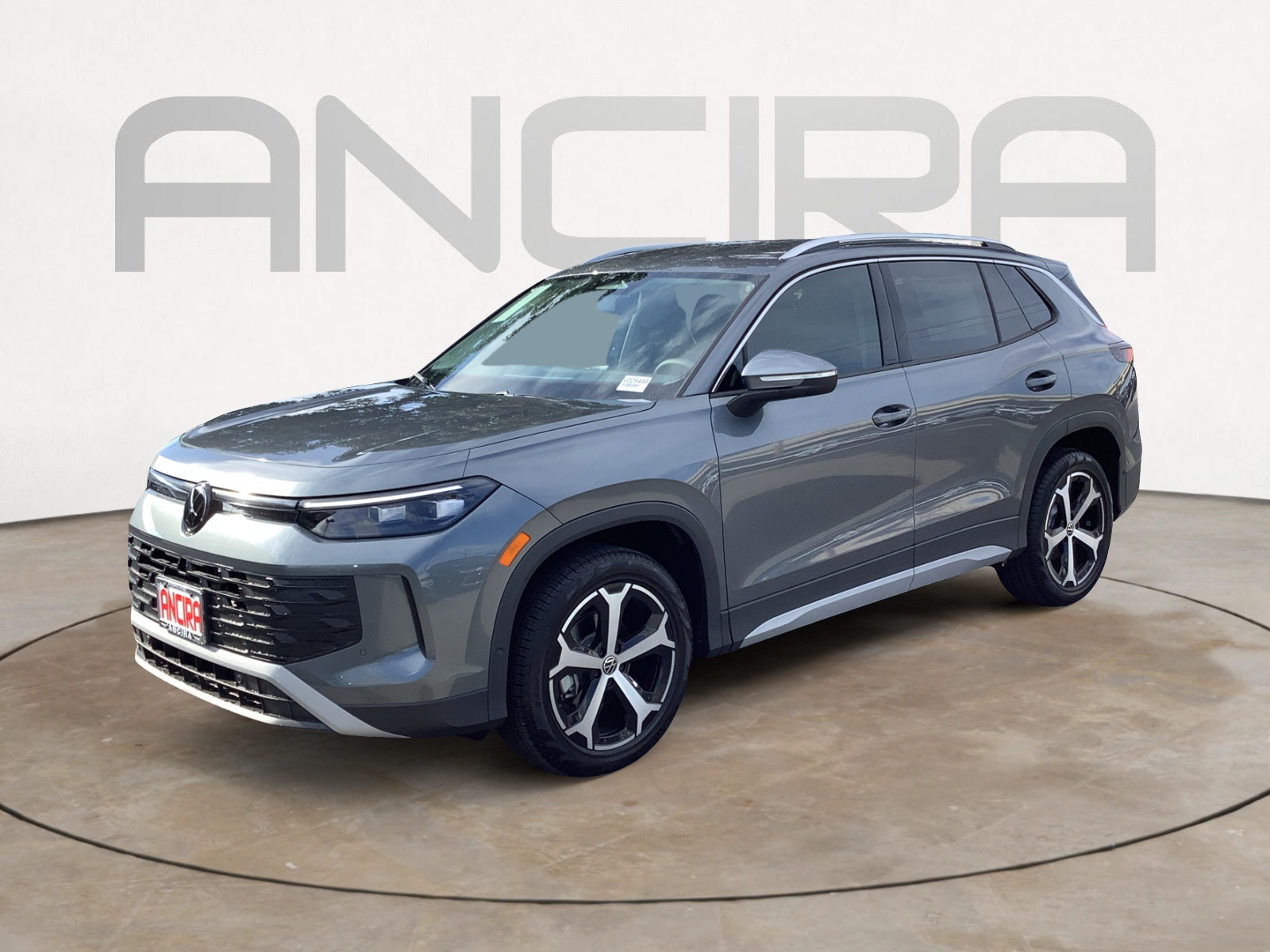 2025 Volkswagen Tiguan SE photo 3