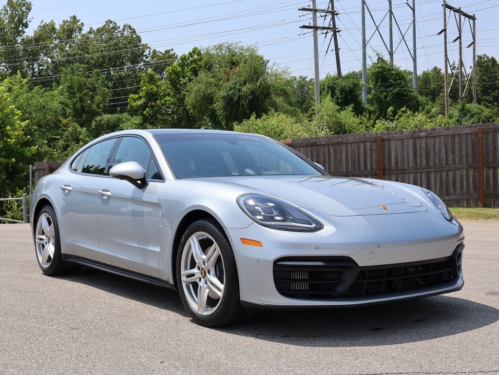 2022 Porsche Panamera 4 photo 11