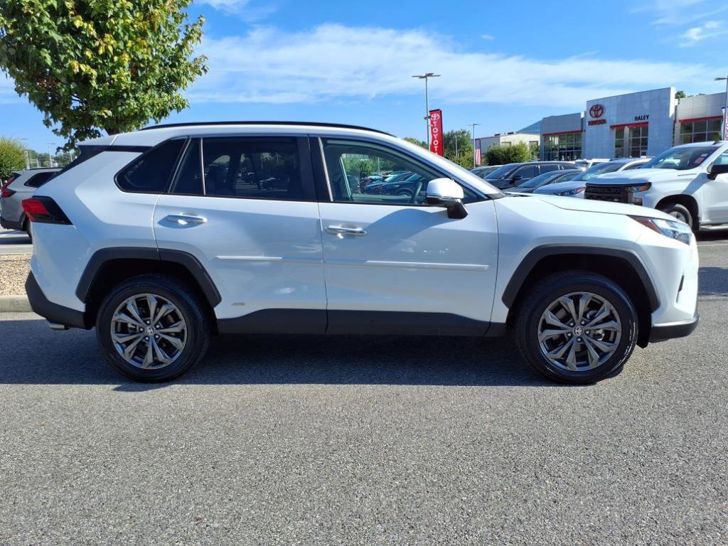 2024 Toyota RAV4 Hybrid Limited photo 2