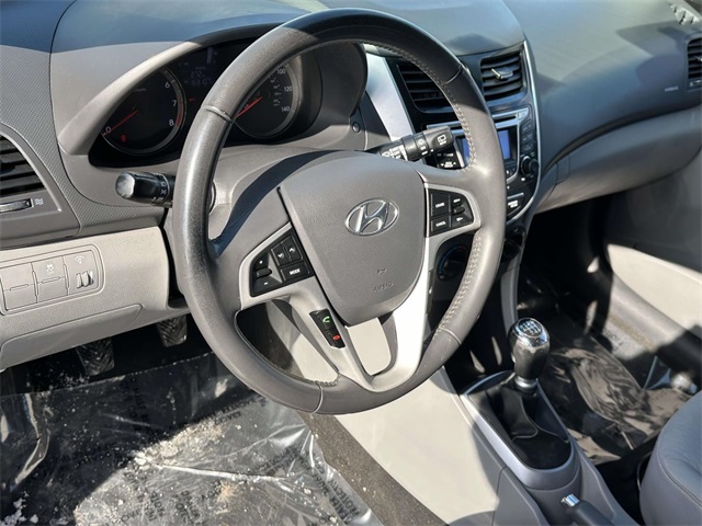 Used 2013 Hyundai Accent SE with VIN KMHCU5AE5DU139009 for sale in Leesburg, VA