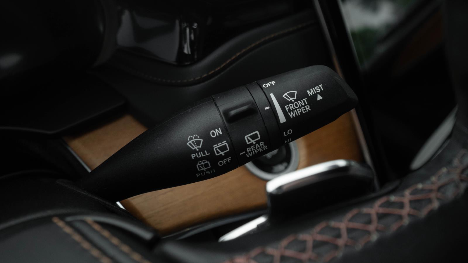 2023 Jeep Grand Cherokee L Summit Reserve photo 25