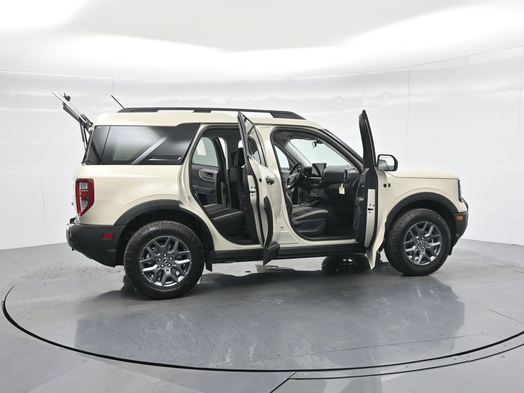 2025 Ford Bronco Sport Big Bend photo 2