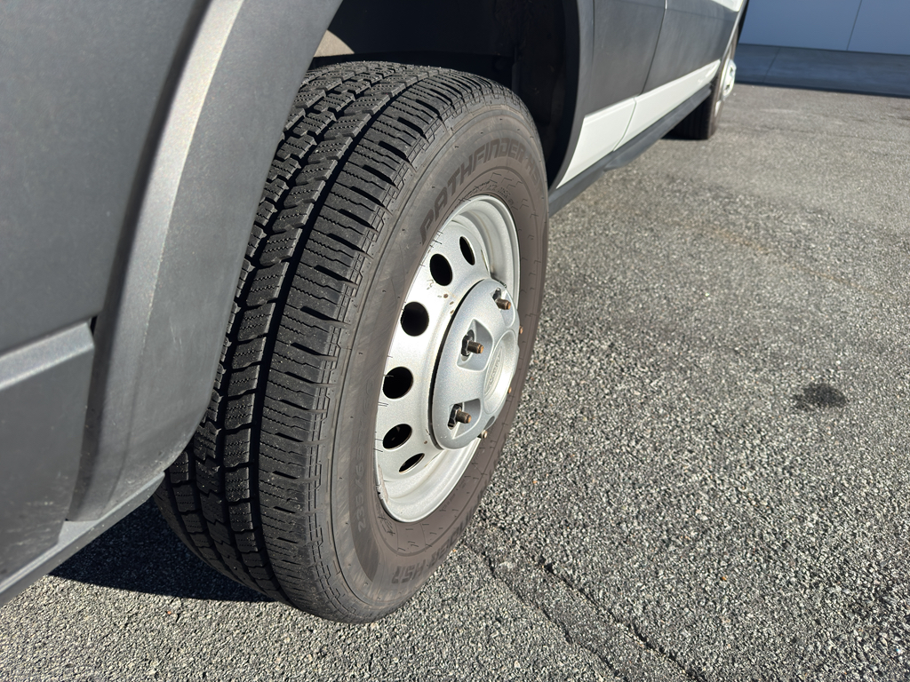 2023 Ford Transit photo 4