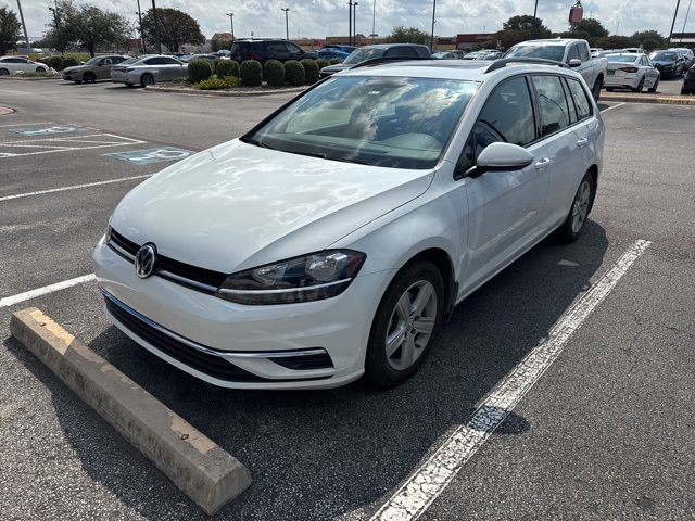 2018 Volkswagen Golf SportWagen SE photo 4