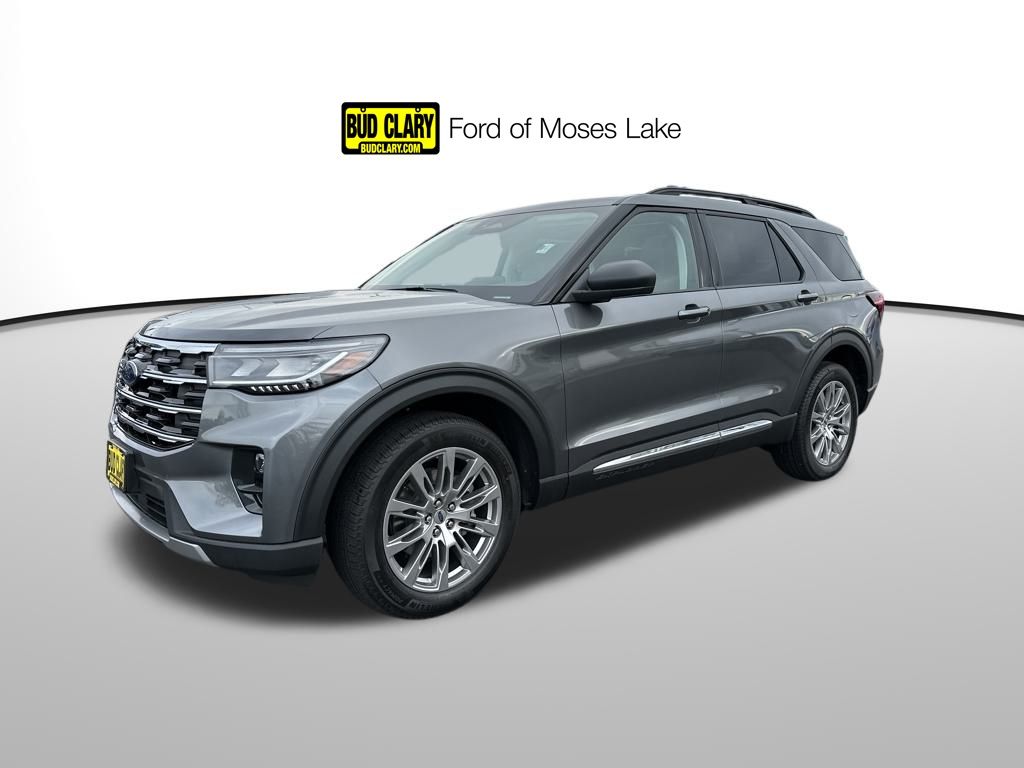 2025 Ford Explorer Active's photo