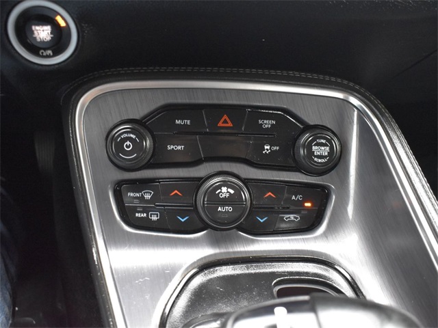 2018 Dodge Challenger R/T photo 9