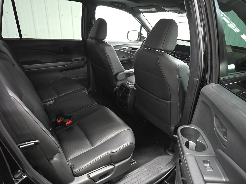 2022 Honda Passport EX-L photo 17