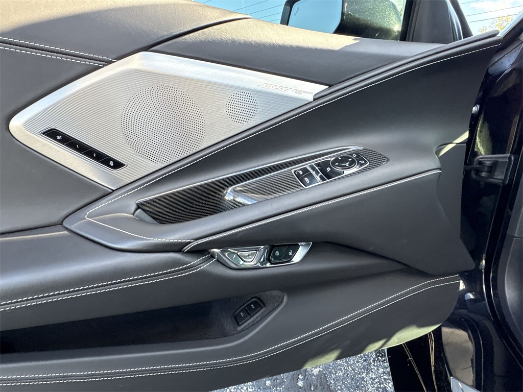 2020 Chevrolet Corvette Stingray photo 15