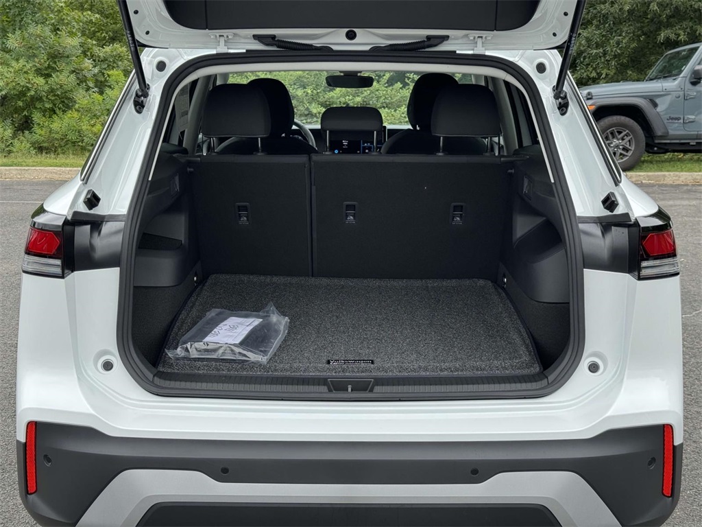 2025 Volkswagen Tiguan S photo 29