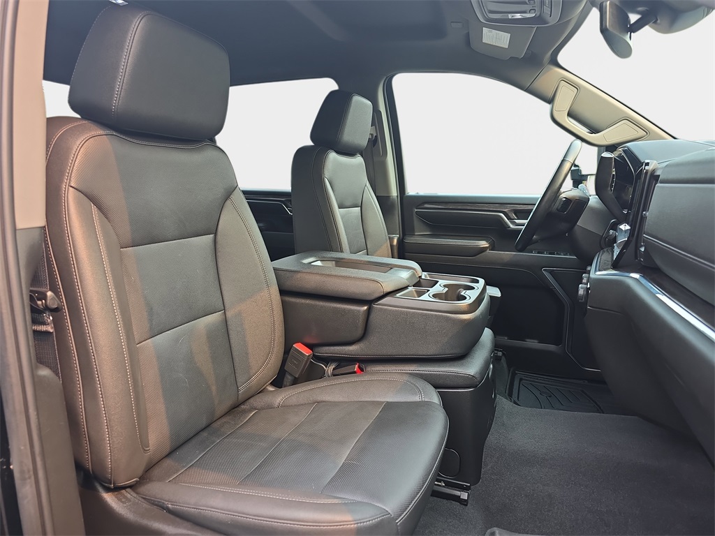 2024 Chevrolet Silverado 2500HD LTZ photo 9