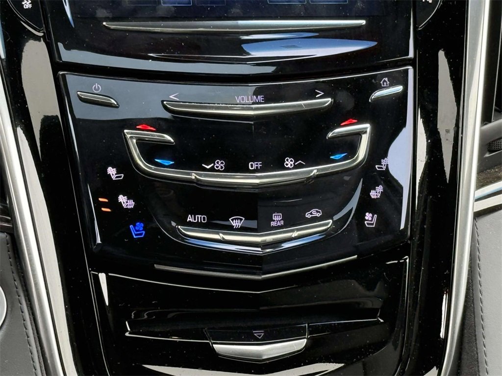 2019 Cadillac Escalade ESV Platinum photo 19