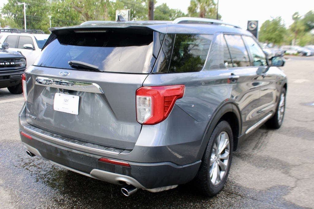 2022 Ford Explorer Limited photo 2