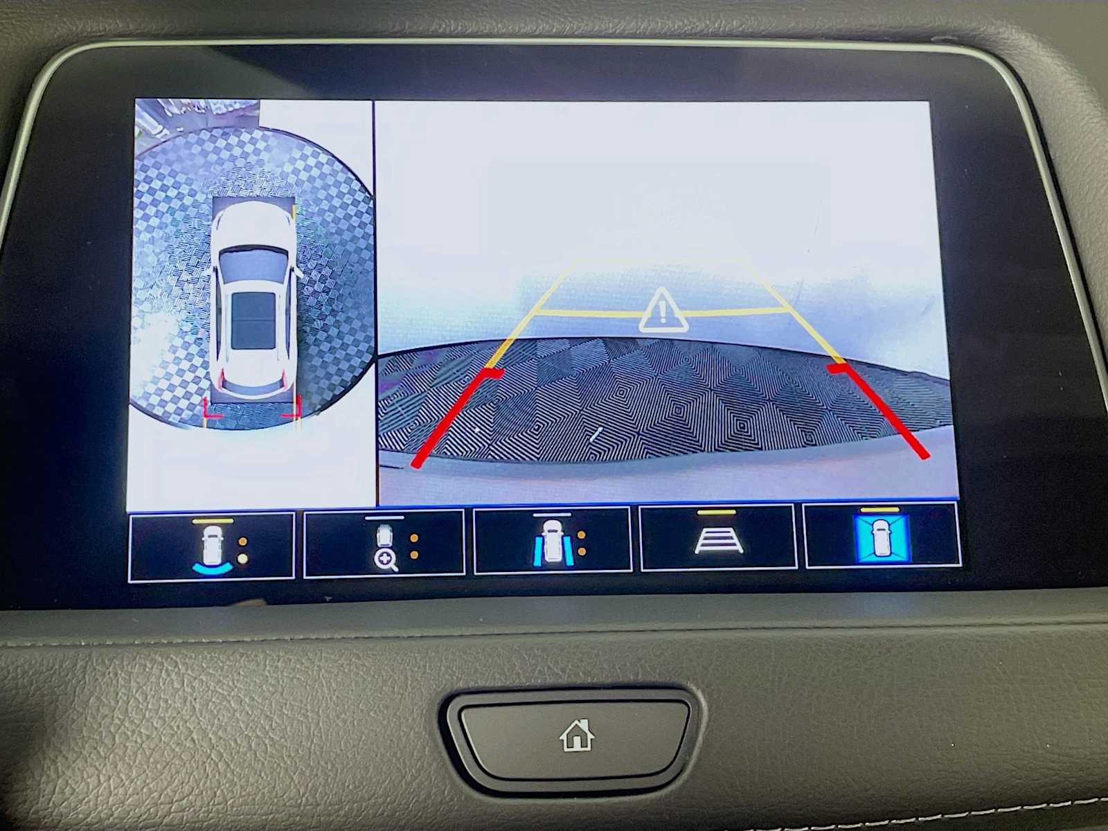 2022 Cadillac XT4 Premium Luxury photo 11