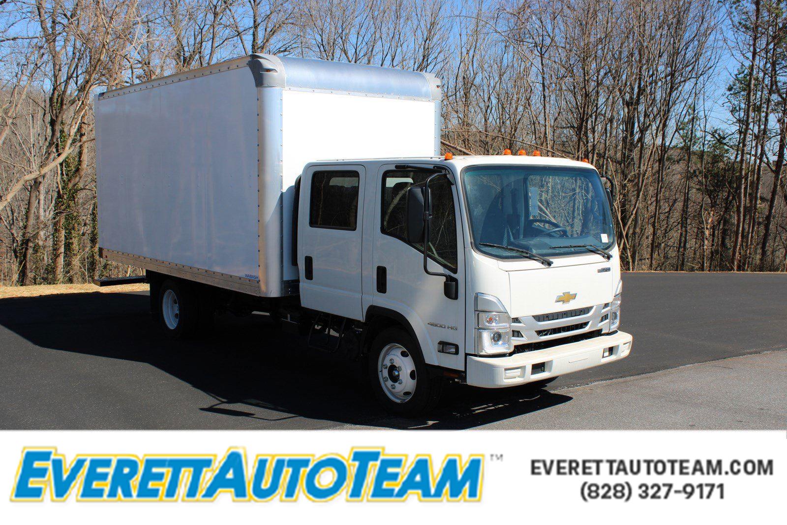 2024 Chevrolet Low Cab Forward Base's photo