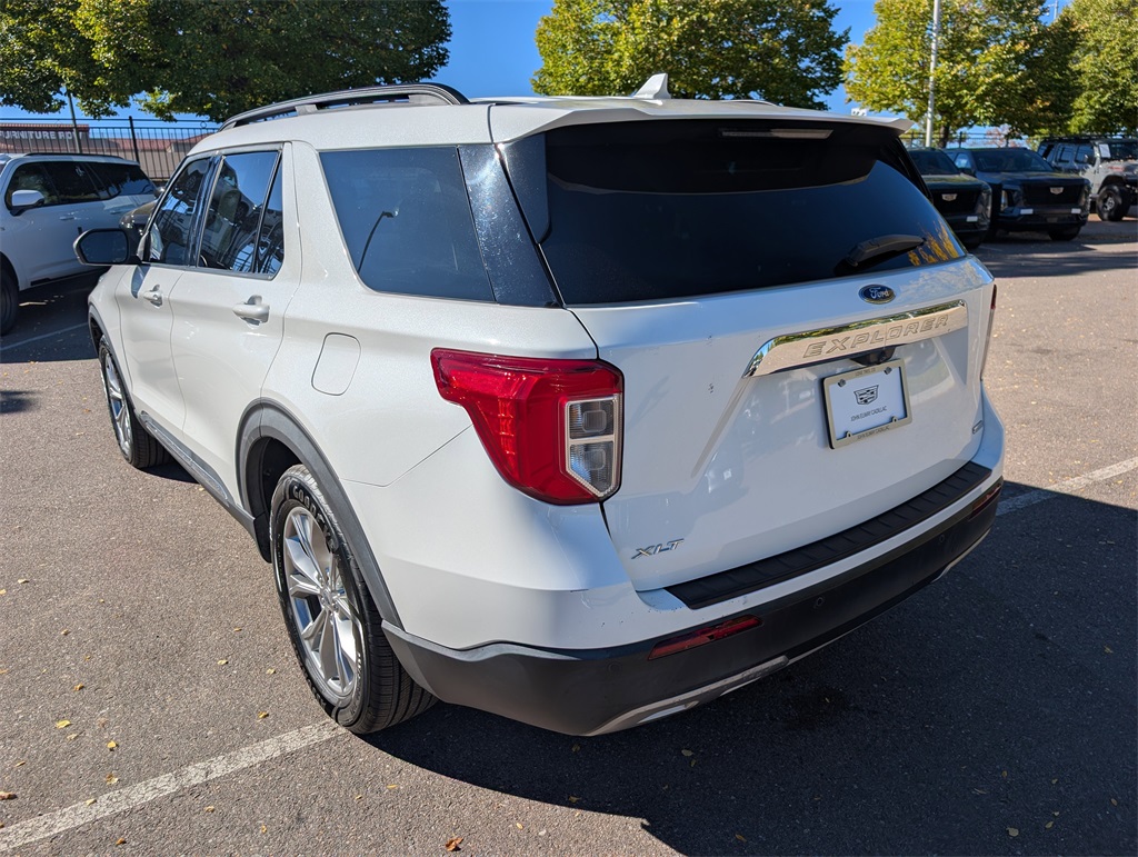 2020 Ford Explorer XLT photo 2