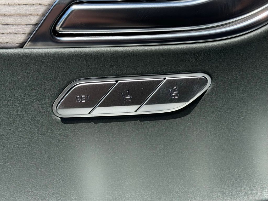 2025 Genesis GV80 3.5T Prestige photo 26
