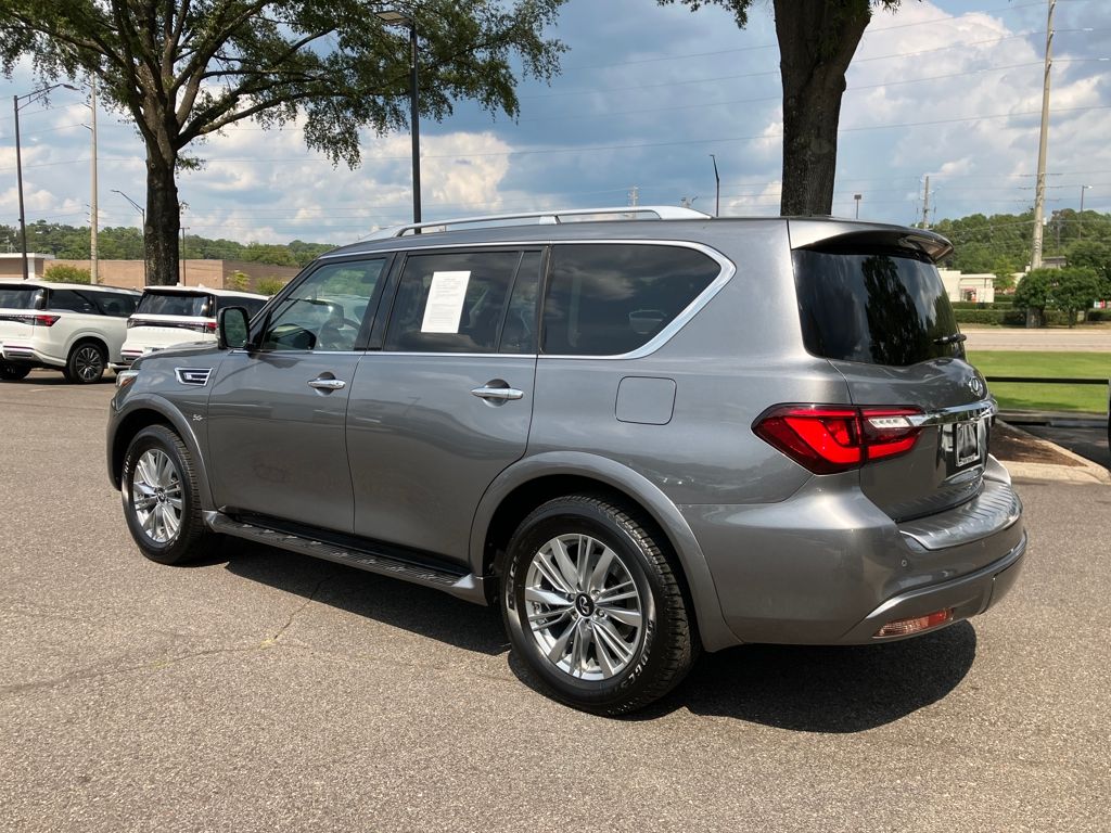 2020 Infiniti QX80 Luxe photo 3