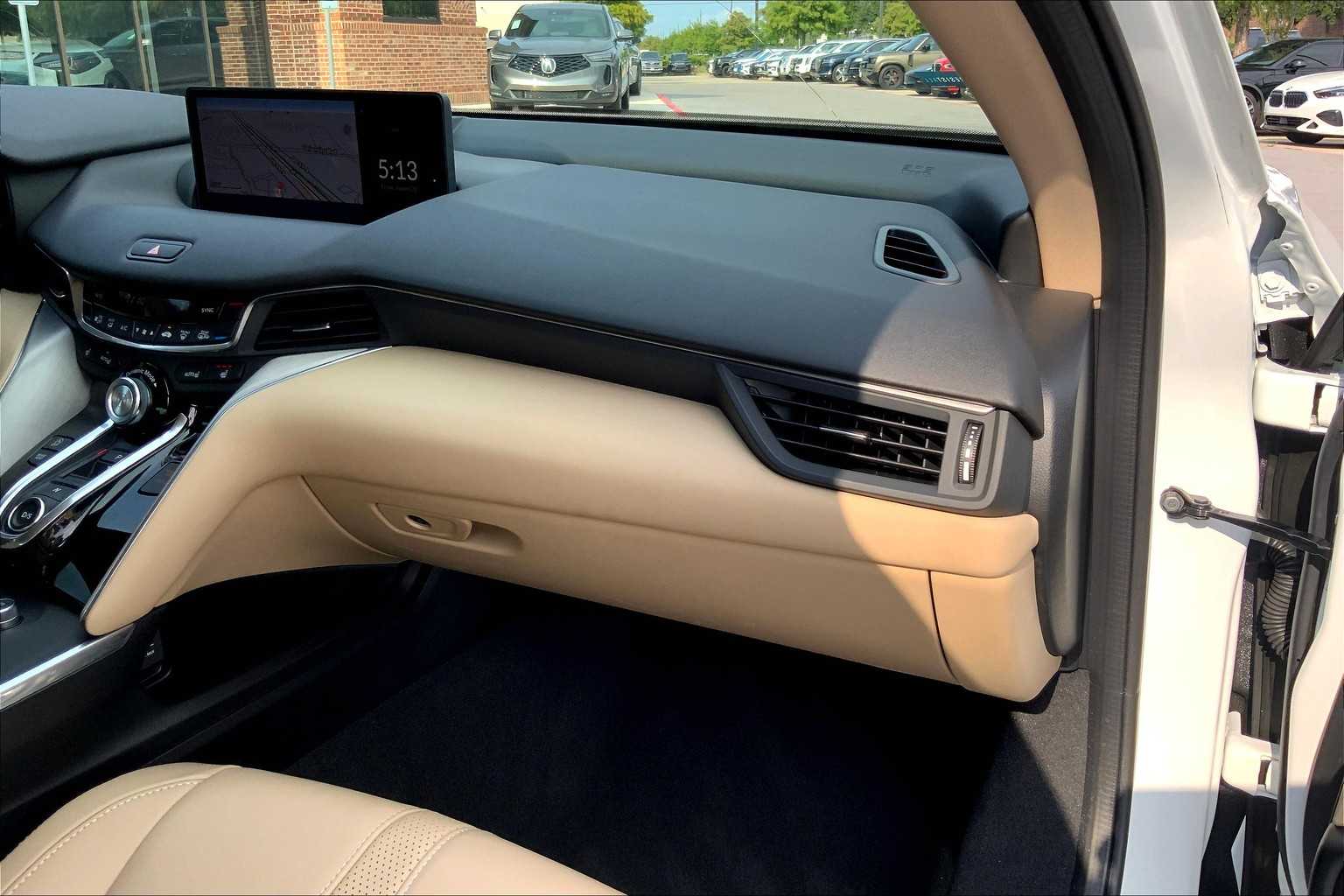 2025 Acura TLX Technology photo 18