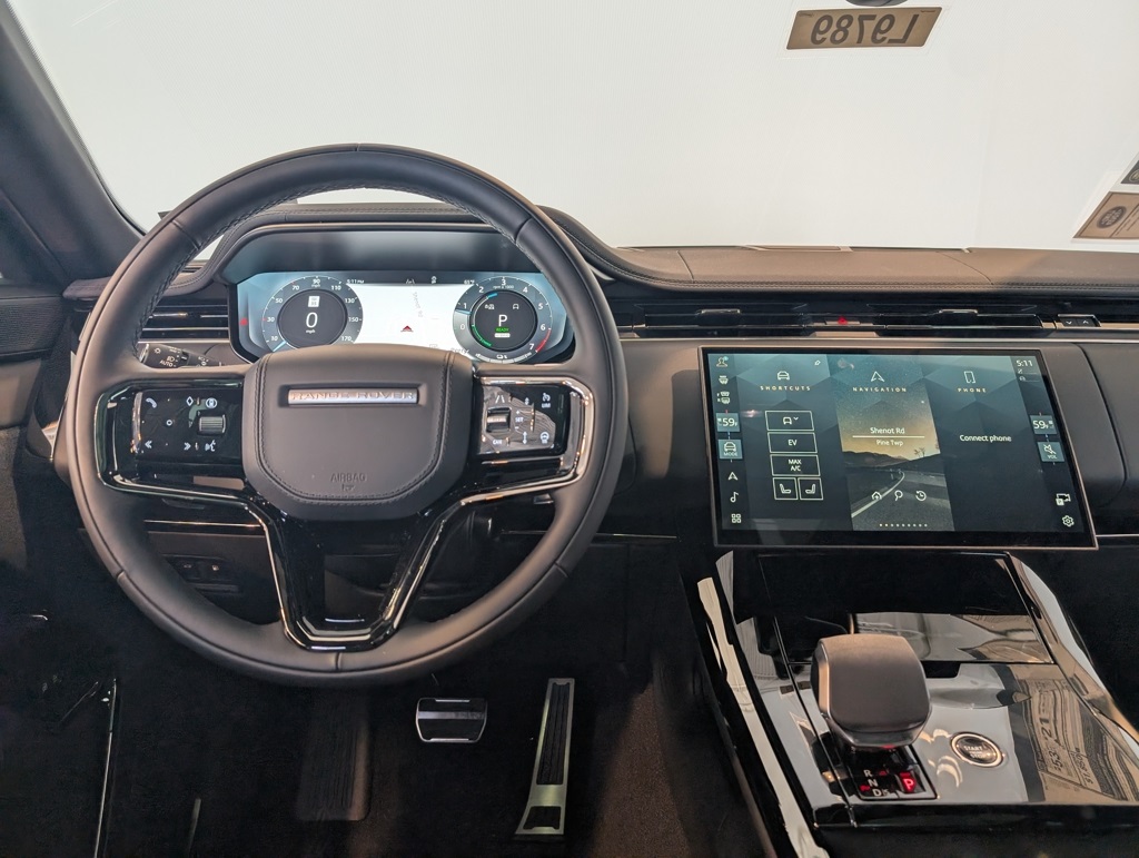 2025 Land Rover Range Rover Sport SE photo 12